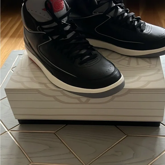 Air Jordan 2 Retro // Size 13 - Picture 3 of 6